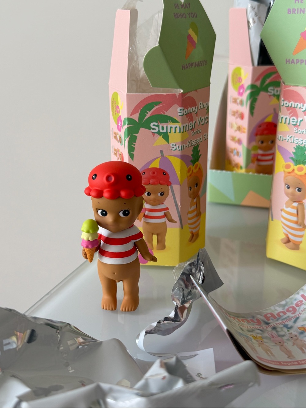 Sonny Angel summer series tan octopus blind box mini figure - Picture 1 of 9